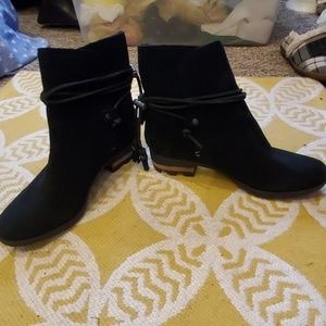 Sorel Farah boots new